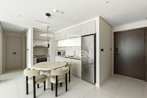 Appartement à EMAAR Beachfront, Dubai Harbour, Dubai, 1 chambre, 79.8 m², № 128151 - photo 3