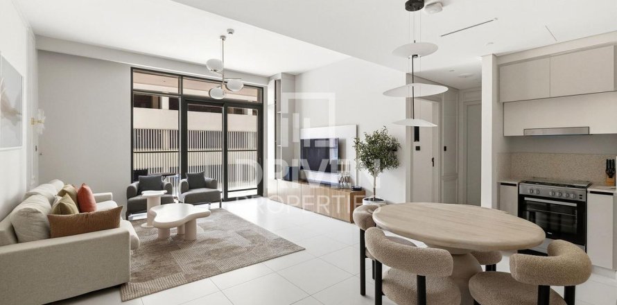 Appartement à EMAAR Beachfront, Dubai Harbour, Dubai, 1 chambre, 79.8 m², № 128151