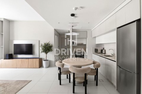 Appartement à EMAAR Beachfront, Dubai Harbour, Dubai, 1 chambre, 79.8 m², № 128151 - photo 2