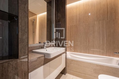 Apartment in Jumeirah Lake Towers, Dubai 1 bedroom, 99.78 sq.m. № 137304 - photo 2