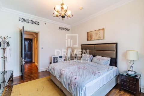 Apartment in Downtown Dubai (Downtown Burj Dubai), Dubai 2 bedrooms, 281.77 sq.m. № 137314 - photo 16