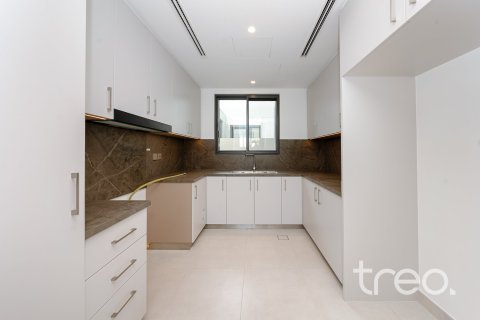 Villa à Arabian Ranches 3, Dubai, 4 chambres, 430.61 m², № 119387 - photo 6