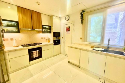 Villa in Al Barsha, Dubai 3 bedrooms, 228 sq.m. № 38195 - photo 8