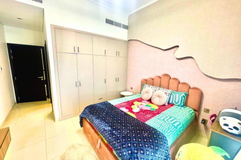Villa in Al Barsha, Dubai 3 bedrooms, 228 sq.m. № 38195 - photo 14