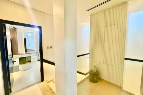 Villa in Al Barsha, Dubai 3 bedrooms, 228 sq.m. № 38195 - photo 16