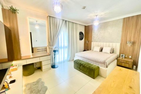 Villa in Al Barsha, Dubai 3 bedrooms, 228 sq.m. № 38195 - photo 3