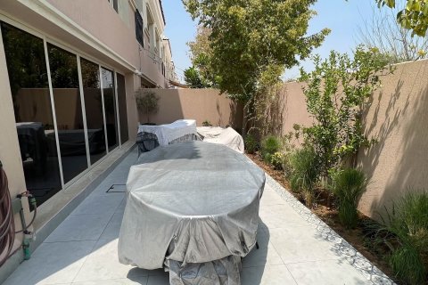 Townhouse in Dubai 3 bedrooms, 179 sq.m. № 96970 - photo 3