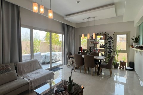 Townhouse in Dubai 3 bedrooms, 179 sq.m. № 96970 - photo 6