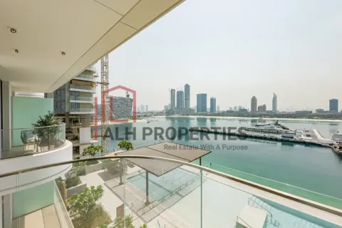 Apartment in Dubai Harbour, Dubai 2 bedrooms, 106 sq.m. № 92823 - photo 2