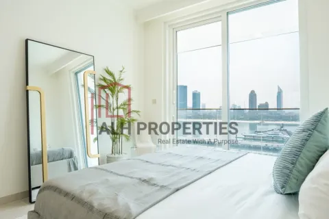 Apartment in Dubai Harbour, Dubai 2 bedrooms, 106 sq.m. № 92823 - photo 17