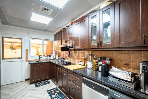 Купить виллу в District 11, Джумейра Вилладж Серкл, Дубай: 3 спальни, 143.91м², № 140151 - фото 13