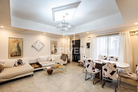 Купить виллу в District 11, Джумейра Вилладж Серкл, Дубай: 3 спальни, 143.91м², № 140151 - фото 4