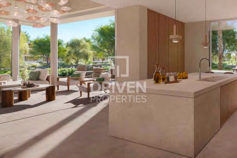 Villa in Dubai 5 bedrooms, 651.53 sq.m. № 140155 - photo 6
