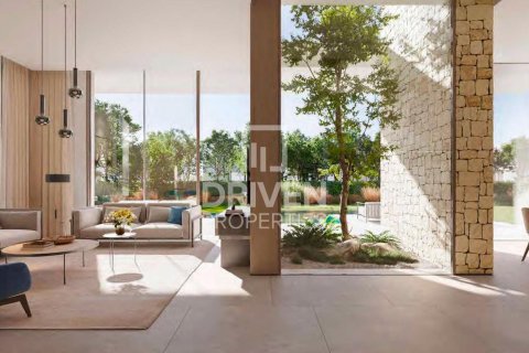Villa in Dubai 5 bedrooms, 651.53 sq.m. № 140155 - photo 23