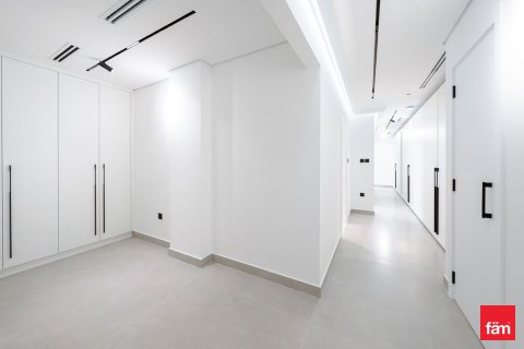 Apartment in Dubai 4 bedrooms, 518.2 sq.m. № 64645 - photo 2