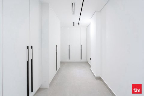 Apartment in Dubai 4 bedrooms, 518.2 sq.m. № 64645 - photo 12