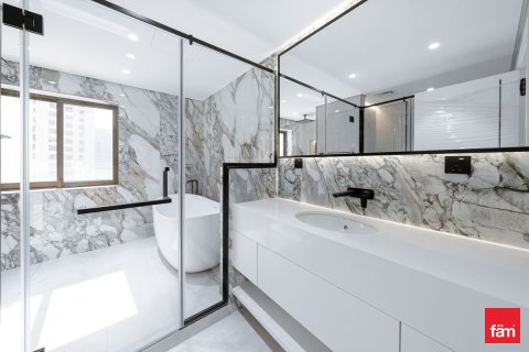 Apartment in Dubai 4 bedrooms, 518.2 sq.m. № 64645 - photo 6