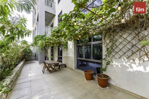 Apartamento en Al Furjan, Dubai, 2 dormitorios, 195.9 m², № 64646 - foto 1