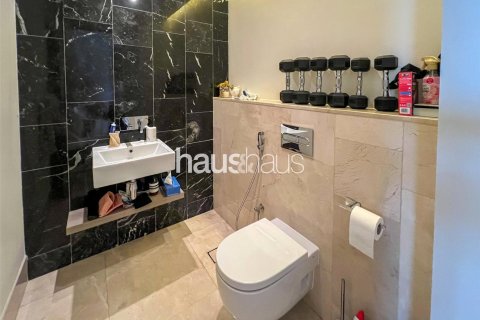 Снять в аренду квартиру в The Crescent, Пальма Джумейра, Дубай: 2 спальни, 124м², № 44955 - фото 2