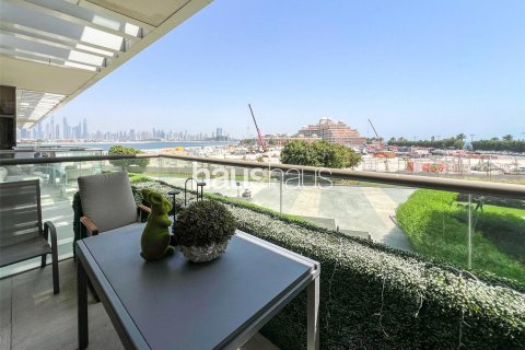 Снять в аренду квартиру в The Crescent, Пальма Джумейра, Дубай: 2 спальни, 124м², № 44955 - фото 3