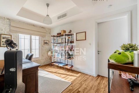 Adosado en The Springs, Dubai, 3 dormitorios, 341 m², № 18923 - foto 16