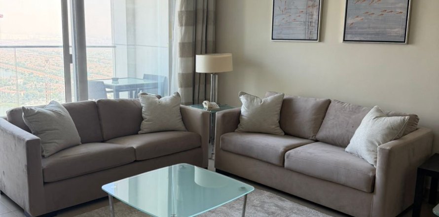 Квартира в Дубае, 2 спальни, 117.4м², № 109356