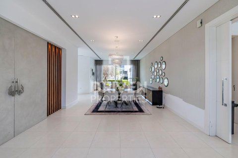 Villa in The Nest, Al Barari, Dubai 4 bedrooms, 1196.03 sq.m. № 138428 - photo 10