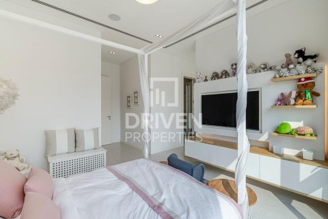 Villa in The Nest, Al Barari, Dubai 4 bedrooms, 1196.03 sq.m. № 138428 - photo 18