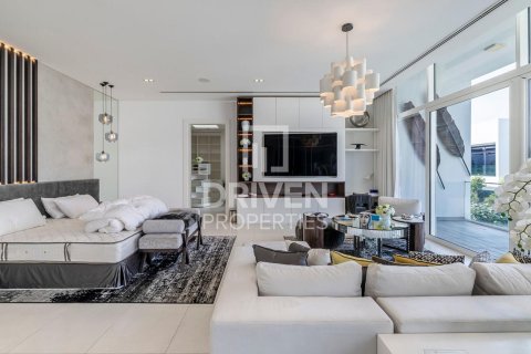 Villa in The Nest, Al Barari, Dubai 4 bedrooms, 1196.03 sq.m. № 138428 - photo 12