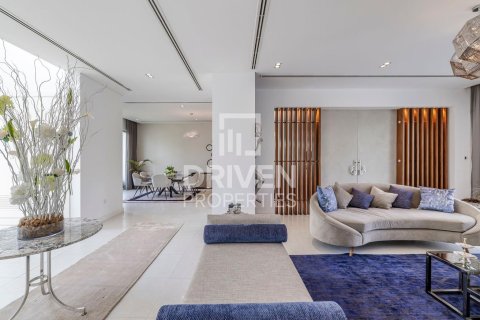 Villa in The Nest, Al Barari, Dubai 4 bedrooms, 1196.03 sq.m. № 138428 - photo 5