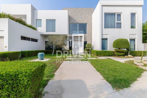 Villa in The Nest, Al Barari, Dubai 4 bedrooms, 1196.03 sq.m. № 138428