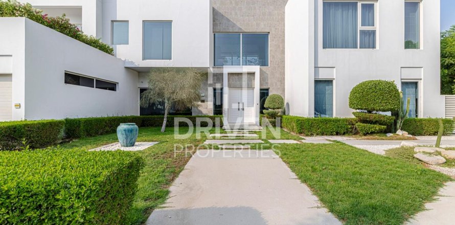 Villa in The Nest, Al Barari, Dubai 4 bedrooms, 1196.03 sq.m. № 138428