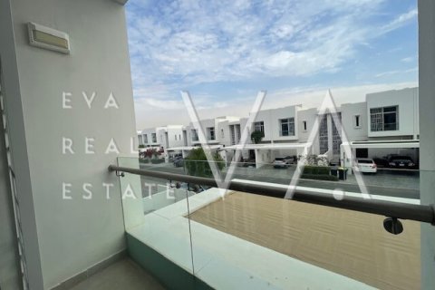 Maison de ville à Dubai, 3 chambres, 263.99 m², № 52628 - photo 1