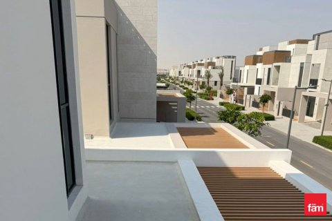 Villa en Dubai, 4 dormitorios, 456.1 m², № 109531 - foto 12