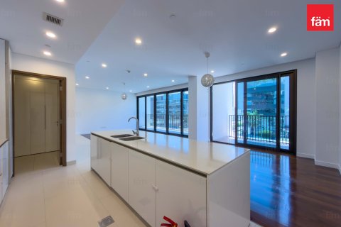 Apartment in City Walk, Dubai 3 bedrooms, 212.7 sq.m. № 109537 - photo 1