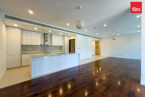 Apartment in City Walk, Dubai 3 bedrooms, 212.7 sq.m. № 109537 - photo 6