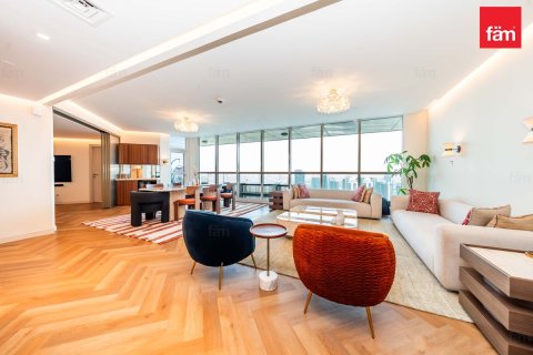 Apartment in Dubai Marina, Dubai 3 bedrooms, 276.8 sq.m. № 109534