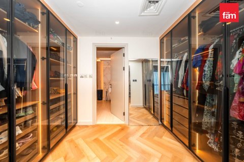 Apartment in Dubai Marina, Dubai 3 bedrooms, 276.8 sq.m. № 109534 - photo 11