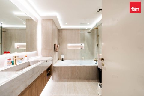 Apartment in Dubai Marina, Dubai 3 bedrooms, 276.8 sq.m. № 109534 - photo 20