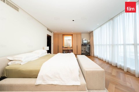 Apartment in Dubai Marina, Dubai 3 bedrooms, 276.8 sq.m. № 109534 - photo 7