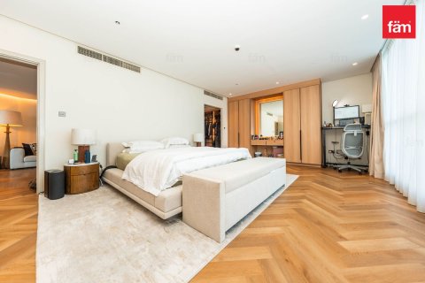 Apartment in Dubai Marina, Dubai 3 bedrooms, 276.8 sq.m. № 109534 - photo 17