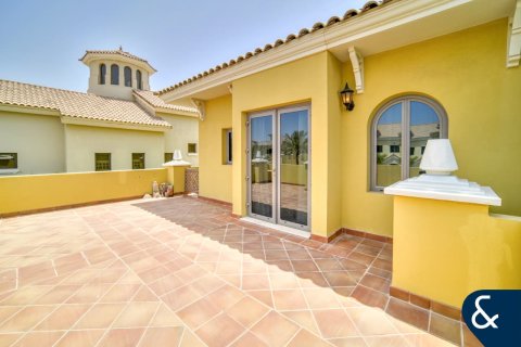 Villa in Palm Jumeirah, Dubai 5 bedrooms, 622 sq.m. № 76722 - photo 18