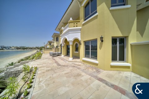 Villa in Palm Jumeirah, Dubai 5 bedrooms, 622 sq.m. № 76722 - photo 16