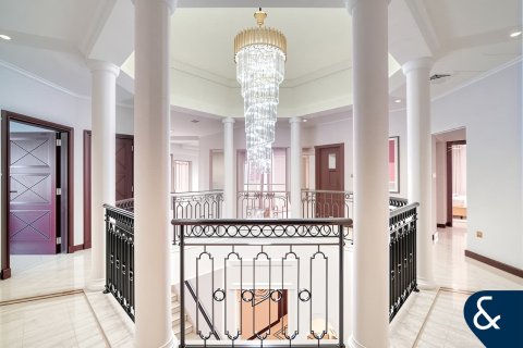 Villa in Palm Jumeirah, Dubai 5 bedrooms, 622 sq.m. № 76722 - photo 12