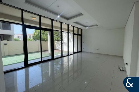 Adosado en DAMAC Hills (Akoya by DAMAC), Dubai, 3 dormitorios, 190 m², № 76725 - foto 1