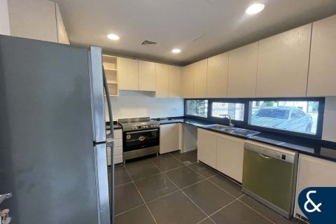 Adosado en DAMAC Hills (Akoya by DAMAC), Dubai, 3 dormitorios, 190 m², № 76725 - foto 4