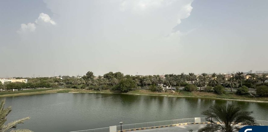 Квартира в Jumeirah Heights, Дубай, 3 спальни, 260м², № 76726