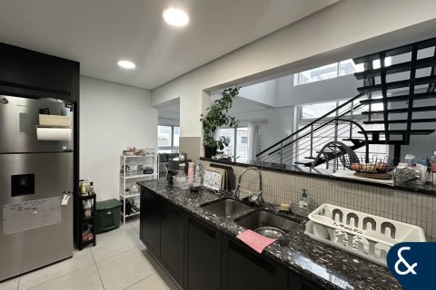 Apartamento en Jumeirah Heights, Dubai, 3 dormitorios, 260 m², № 76726 - foto 6