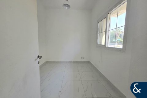 Villa in Springs 14, The Springs, Dubai 3 bedrooms, 210 sq.m. № 76721 - photo 13