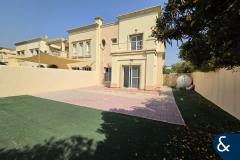 Villa in Springs 14, The Springs, Dubai 3 bedrooms, 210 sq.m. № 76721 - photo 1